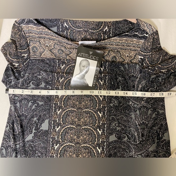 Attitudes by Renée Short Sleeve Top M NWT - Picture 4 of 7